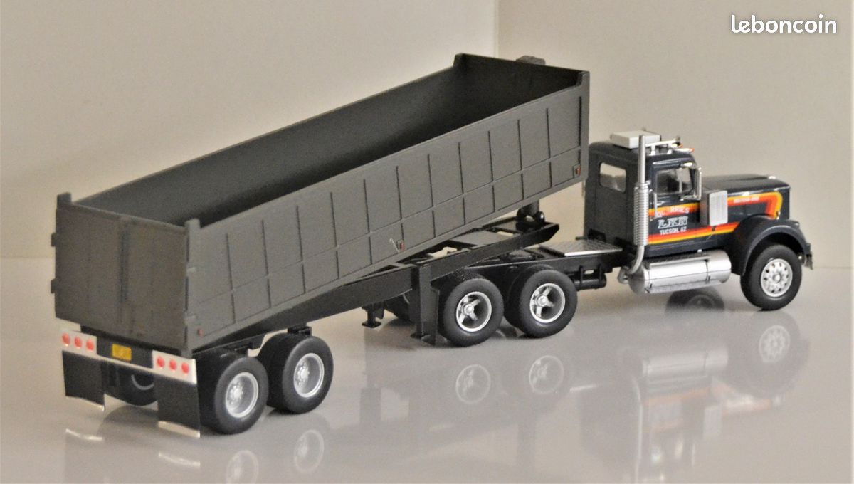 Altaya / Ixo. Echelle 1/43 - Collection presse "Semi remorques américains". Fabrication Ixo (image 2)