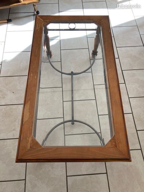 Table basse avec vitre en verre (image 1)