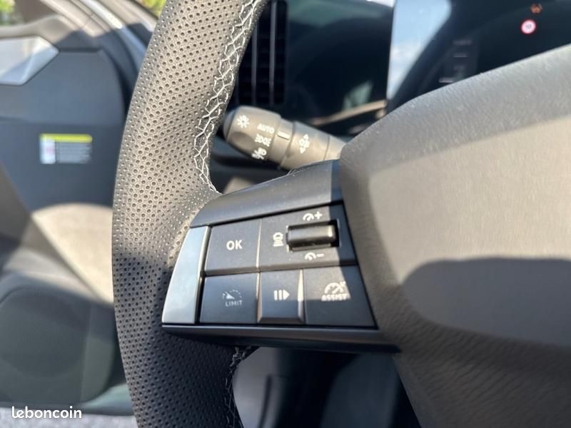 Opel Astra 1.2 Turbo Hybrid 145ch Ultimate e-DCT 6 (image 23)