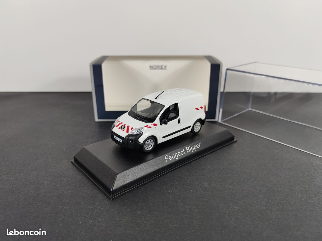 Peugeot Bipper 2009 Fourgonnette Blanche, 1/43 Norev 479868, Miniature Neuve