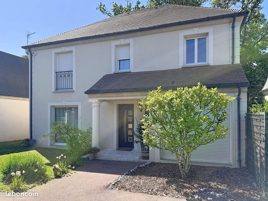 Maison 8 pièces 208 m² · à Le Plessis-Trévise · 208 m² · 795 000 €