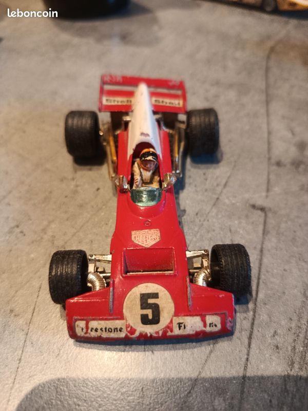 Coffret 25 Mini Voitures De Sport Mc Toy 1:64 – Golf, 205, Ferrari, Porsche, R25...