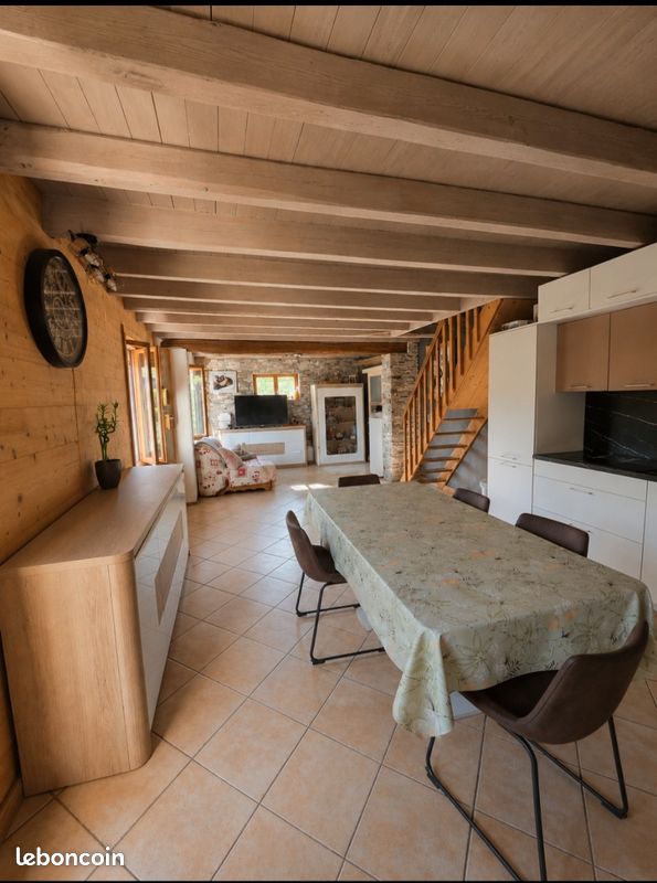 Maison 5 pièces 90 m² · à Taninges · 90 m² · 360 000 €