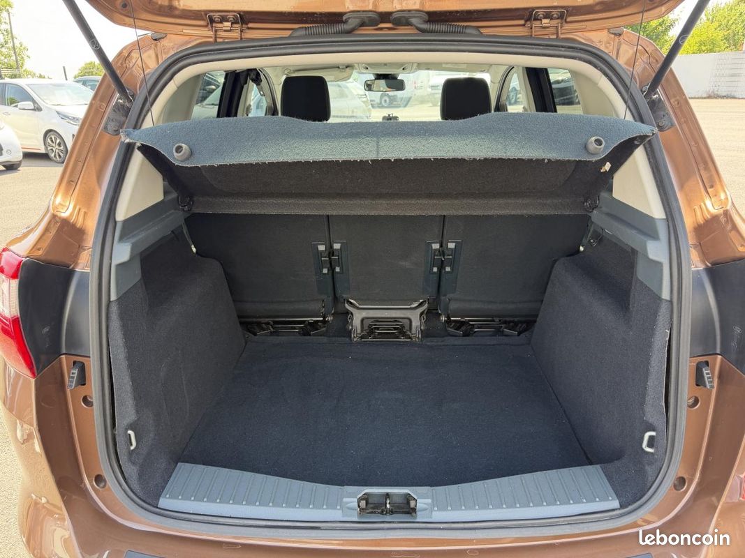 FORD C-MAX 1.6 TDCi 115ch FAP Titanium (image 19)