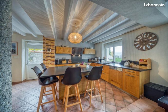 Maison de village 5 pièces 191 m²