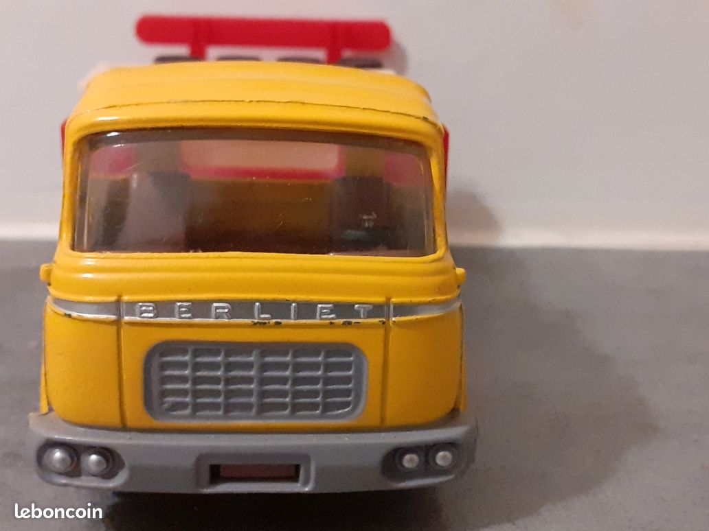 Dinky Toys Gak Berliet Brasseur - Réf 588 - 1/43 - Camion Jaune/rouge - Neuf