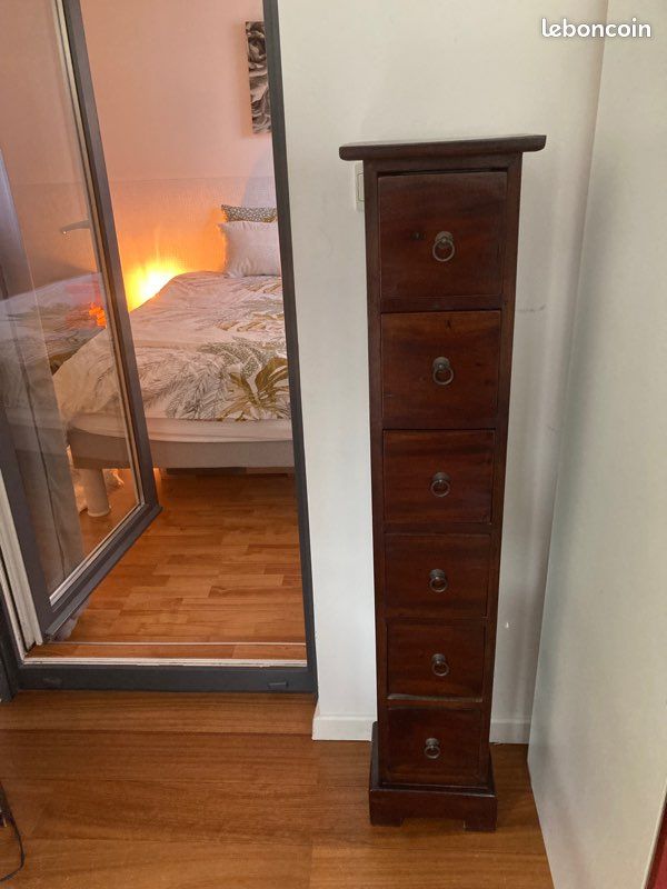 Meuble de rangement ou à CD décoratif en bois (image 1)