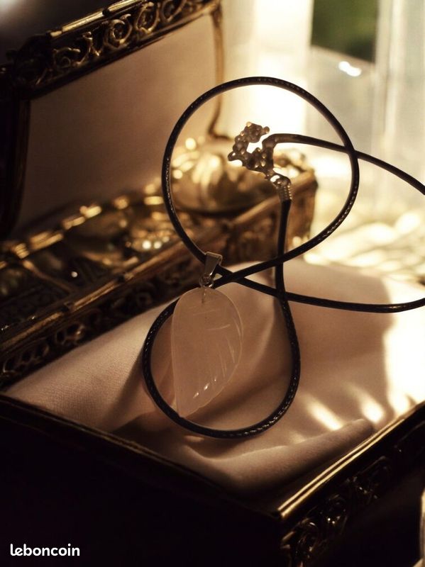 Collier pendentif pierre naturelle style mystique (image 1)