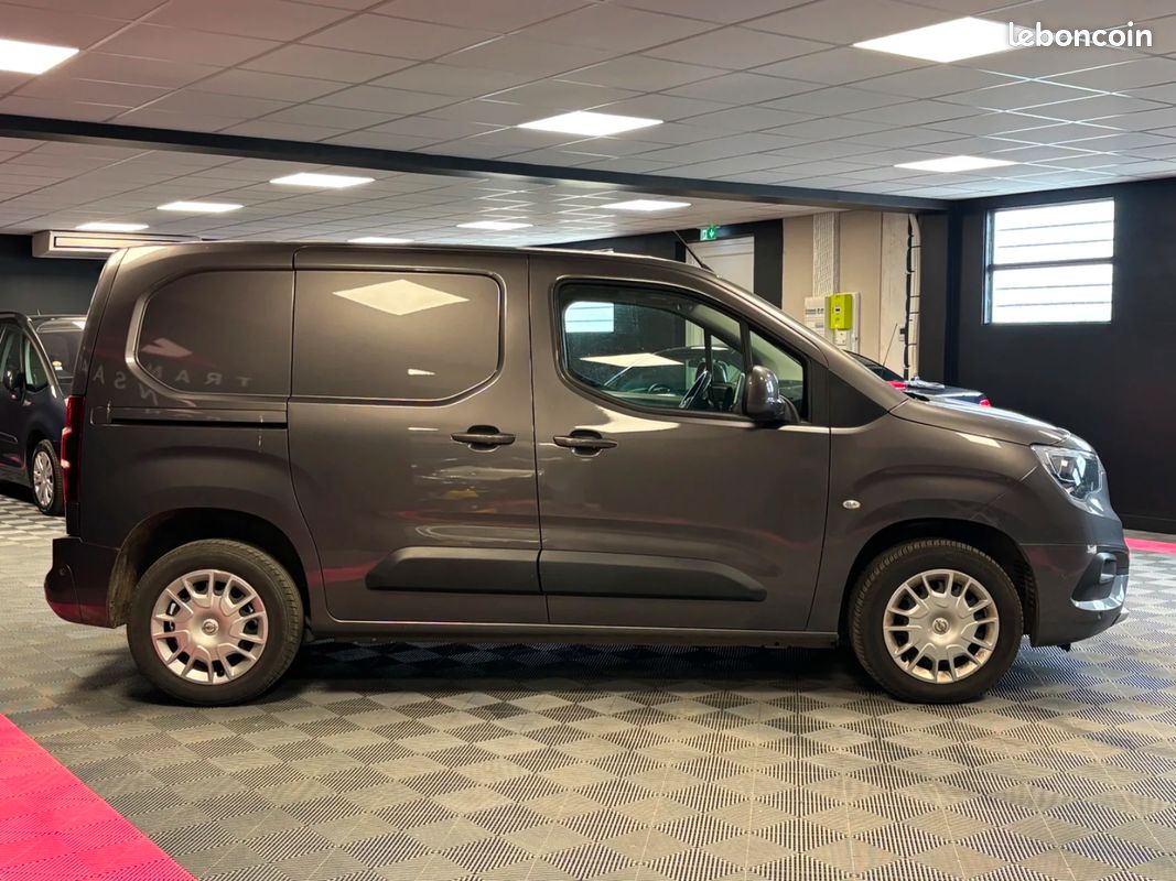 Opel combo cargo 1.5 130 ch s/s l1h1 standard bva8 pack business (image 4)