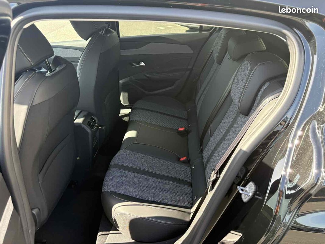 Peugeot 308 1.5 BLUEHDI 130CH S&S ALLURE EAT8 (image 18)