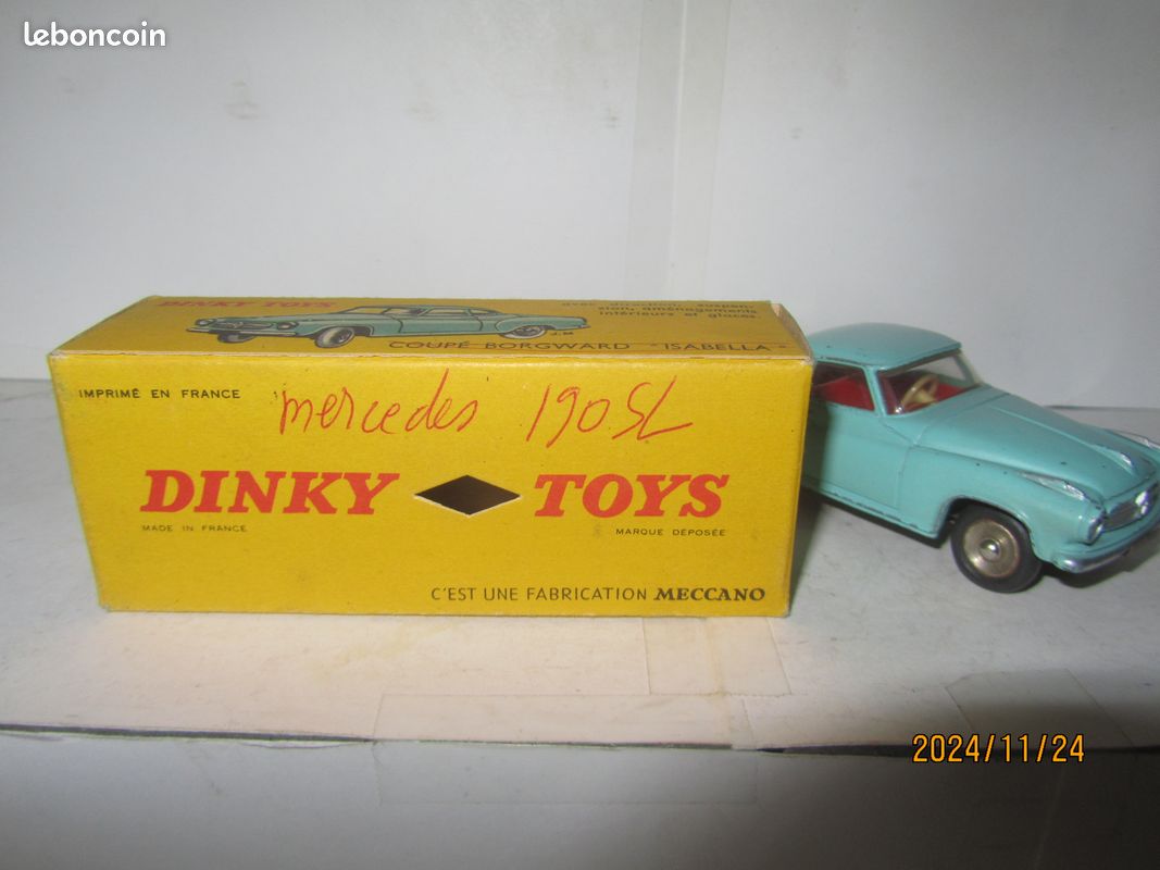 Borgward Isabella Dinky Toys n° 549, NEUVE,en boîte,avec