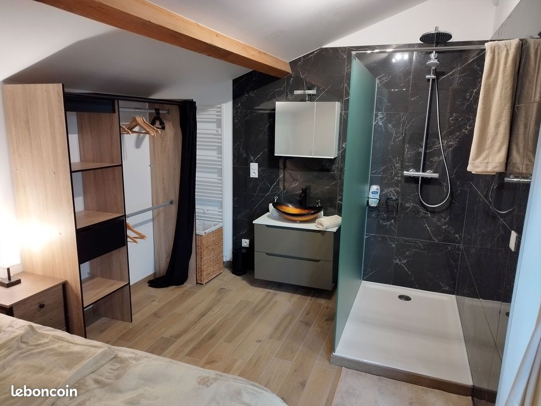 Appartement 1 pièce 45 m² · à Cessy · 45 m² · 1 500 €/mois