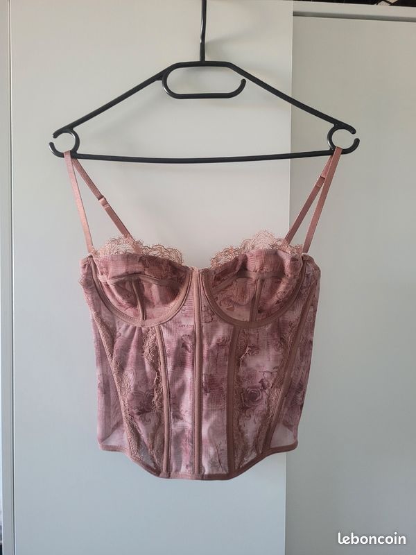 Corset nude (image 1)