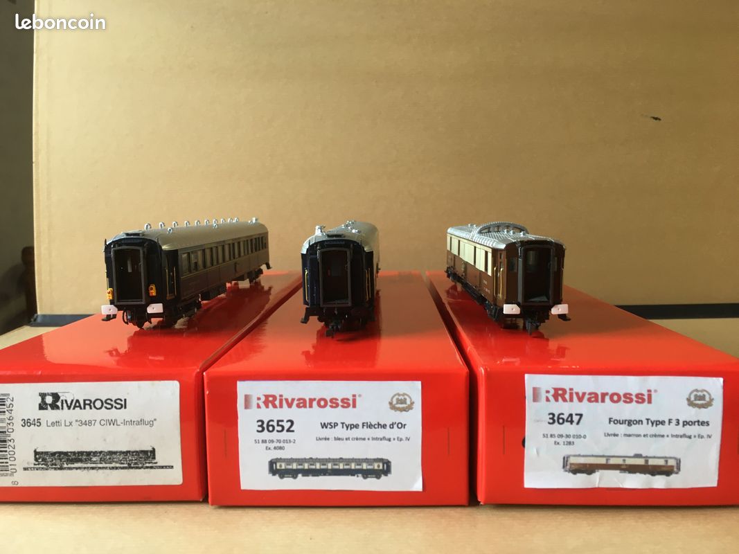 Coffret Rivarossi 3 Wagons Citernes – Époque 5 – Courant Continu – Peint – 2009