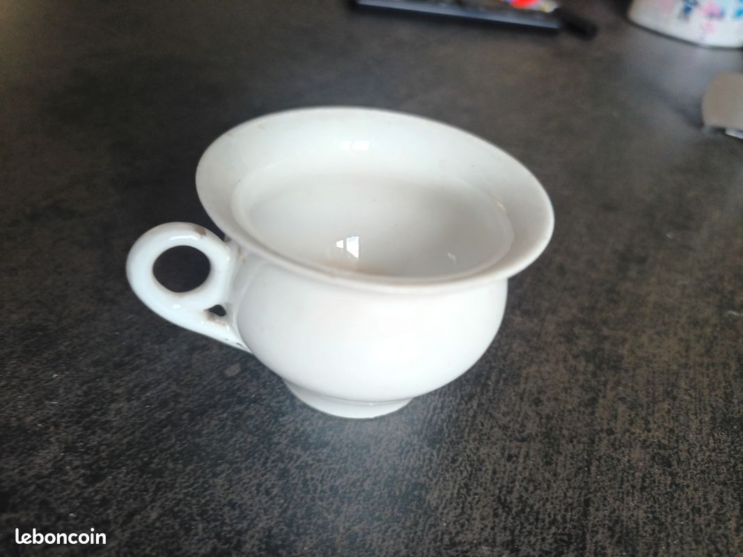 Pot De Chambre Ancien En Porcelaine À VENDRE! - FR
