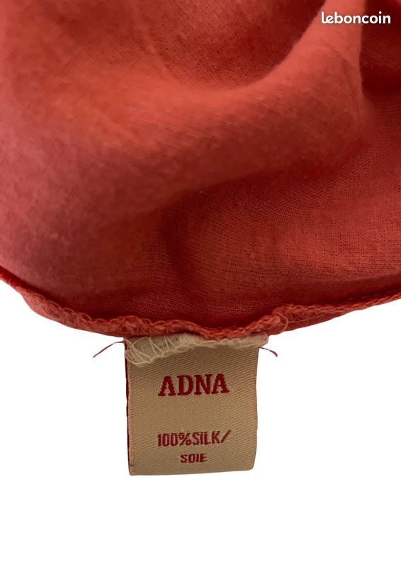 Jupe BEL AIR Adna en soie corail – Taille 2 – Coupe portefeuille plissée (image 5)