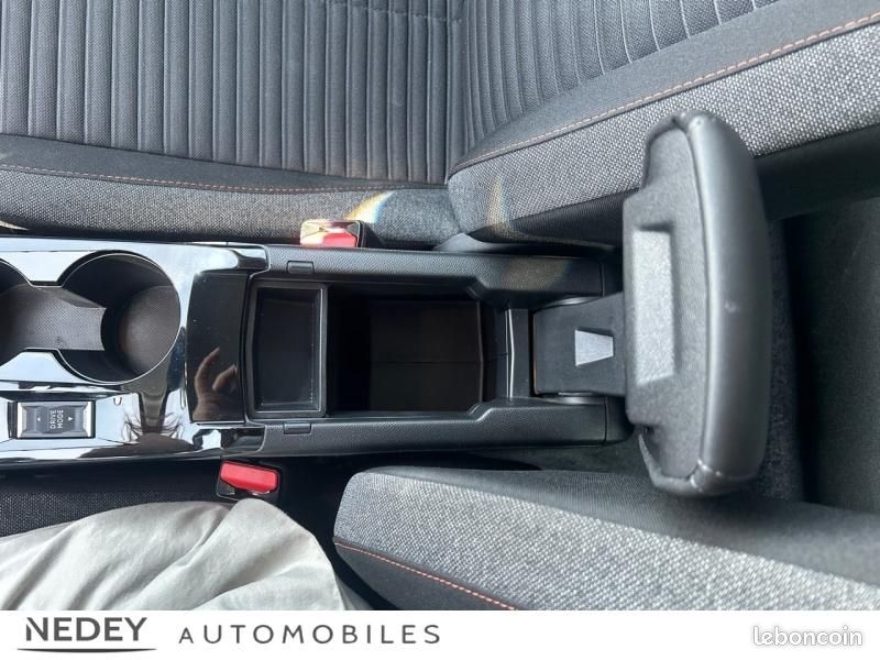 Peugeot 208 e-208 136ch Like (image 28)