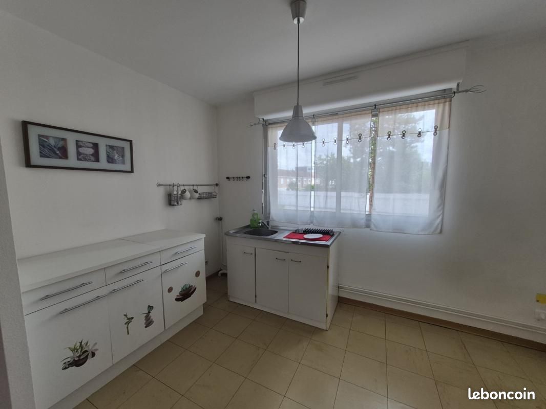Appartement 1 pièce 42 m² · à Lens · 42 m² · 400 €