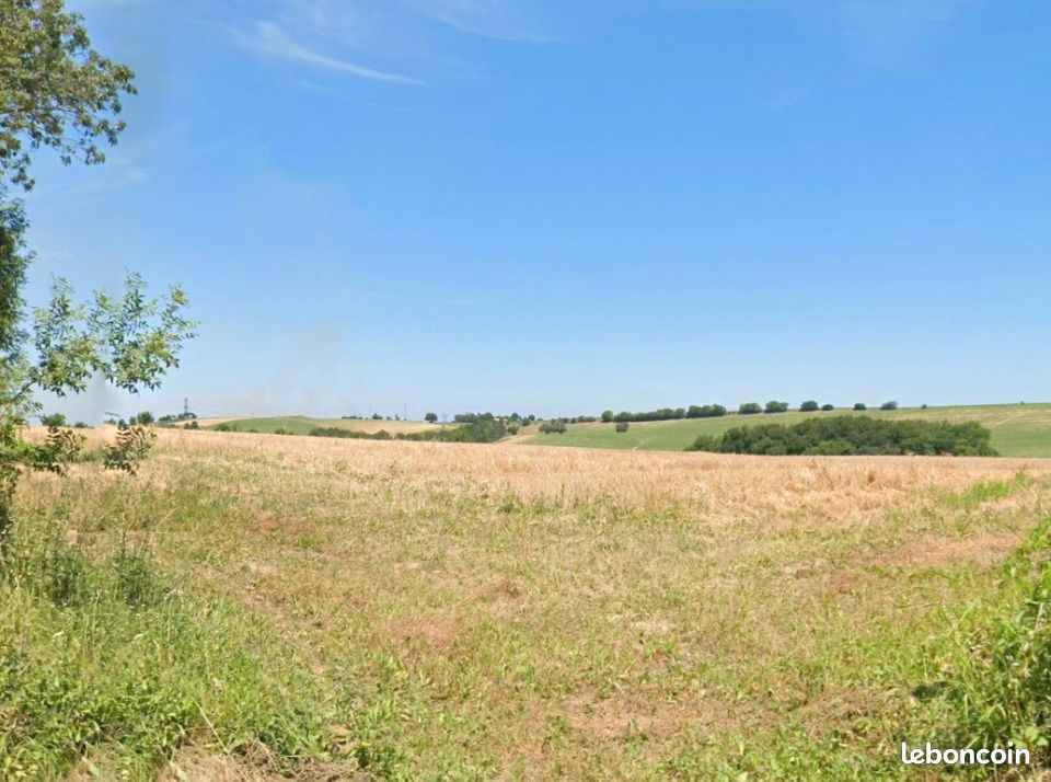 Terrain 900 m² · à Baziège · 140 000 €