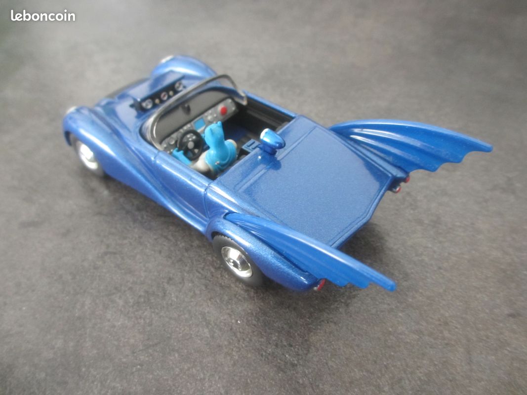 Voiture BATMAN CORGI TOYS BATMOBILE 1960 BMBV2 DC COMICS échelle - Main Image