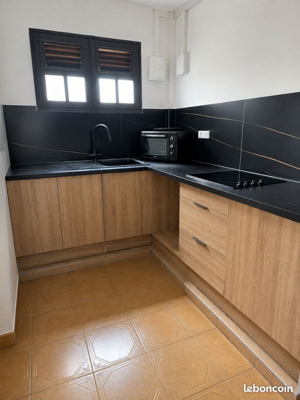 Appartement 3 pièces 45 m² · à La Trinité · 45 m² · 700 €
