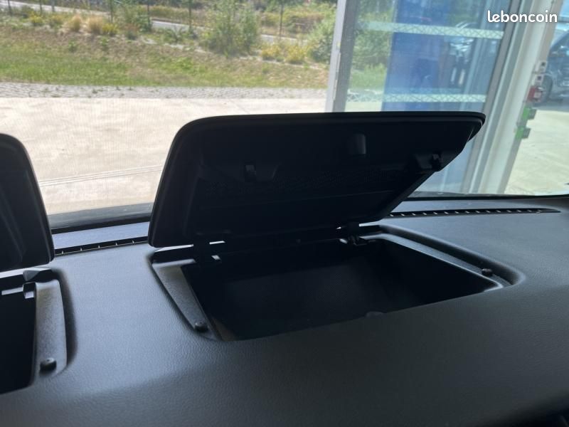 Ford Tourneo Custom 320 L1H1 2.0 EcoBlue 130ch Active BVA (image 22)