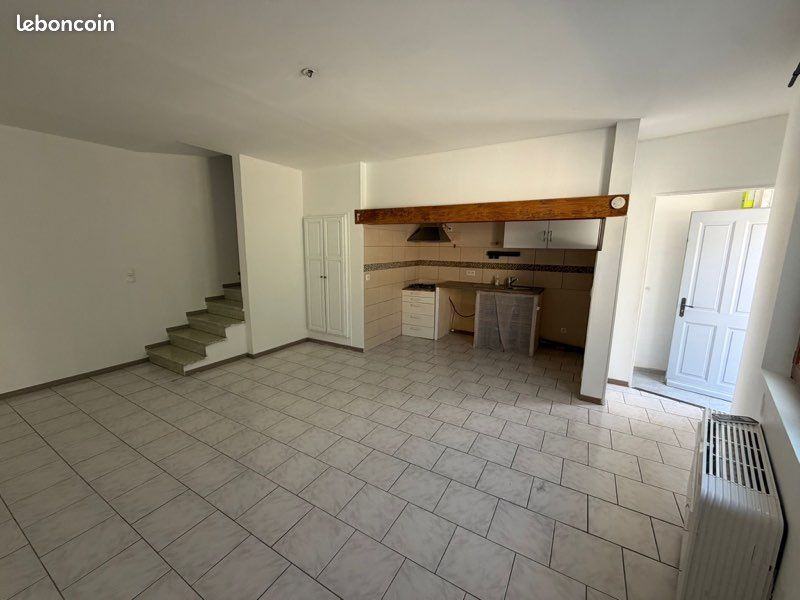 Maison 3 pièces 70 m² · à Villelaure · 70,5 m² · 150 000 €