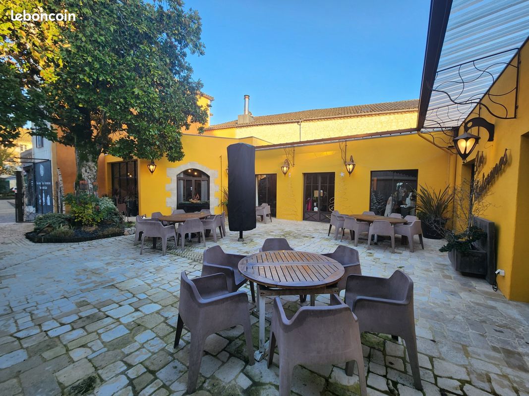 Immeuble 450 m² PRAYSSAC (image 2)