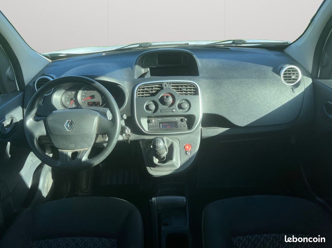 RENAULT KANGOO 1.5 DCI 90 ch Confort Fourgon - Attelage - Pas de TVA (image 3)