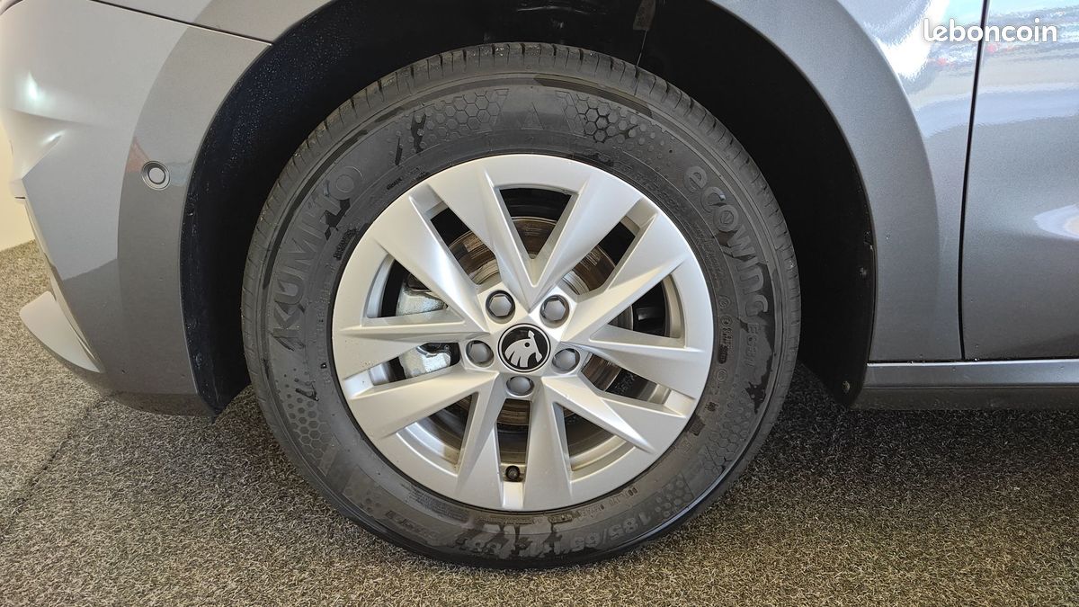 SKODA Fabia 1.0 TSI 95 ch EVO 2 BVM5 Selection (image 9)