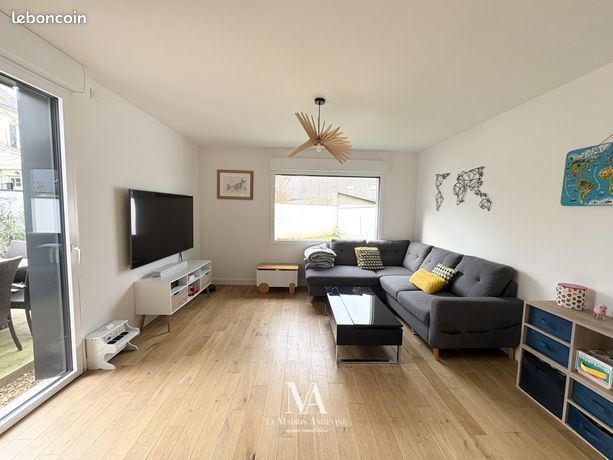 Maison 6 pièces 140 m² — 3