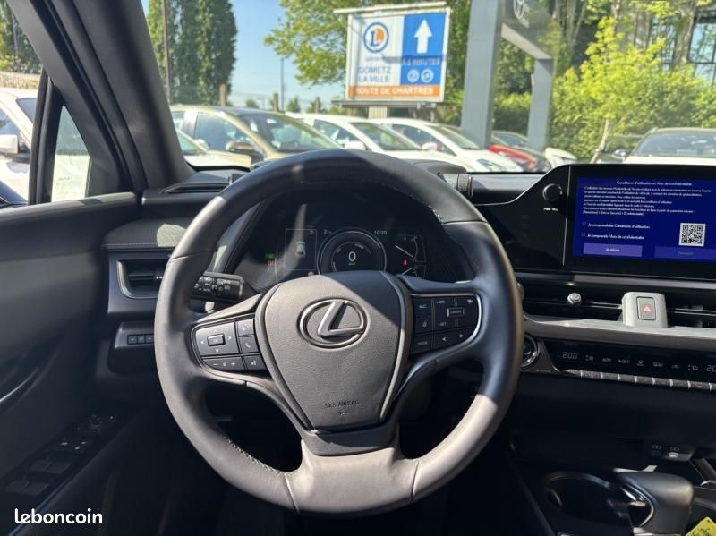 Lexus UX 250h F SPORT Design 2WD (image 6)