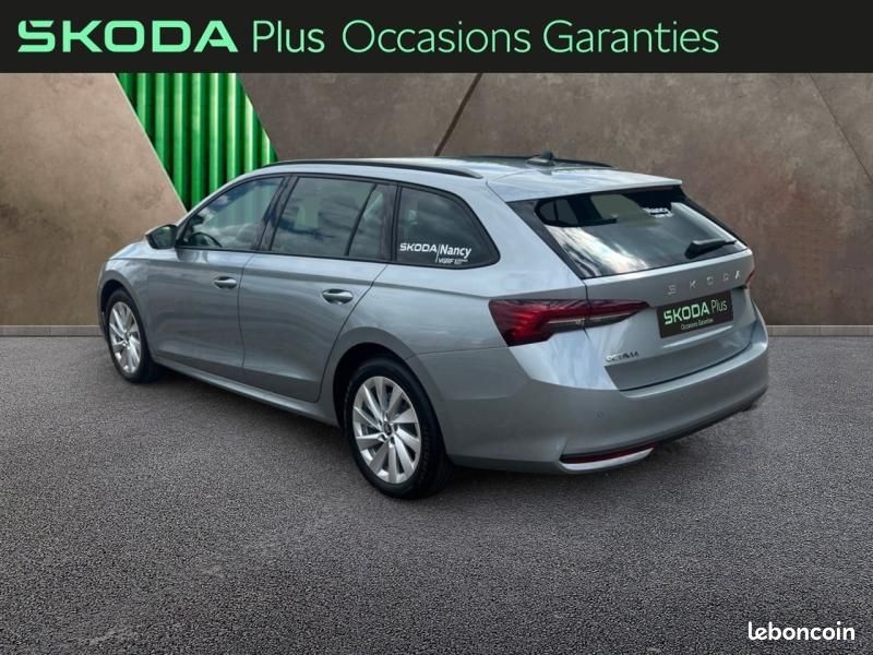 Skoda Octavia Combi 2.0 TDI SCR 150ch Selection DSG7 (image 12)