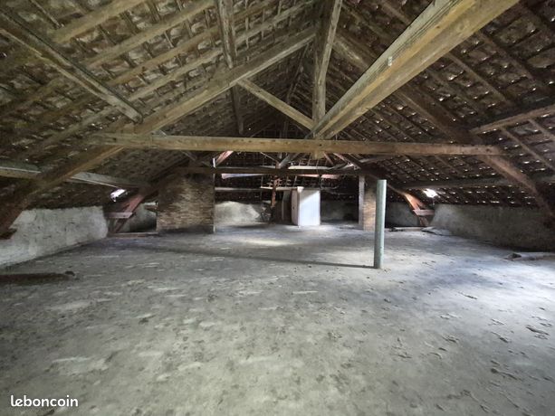 Inconnu 1 pièce 270 m²