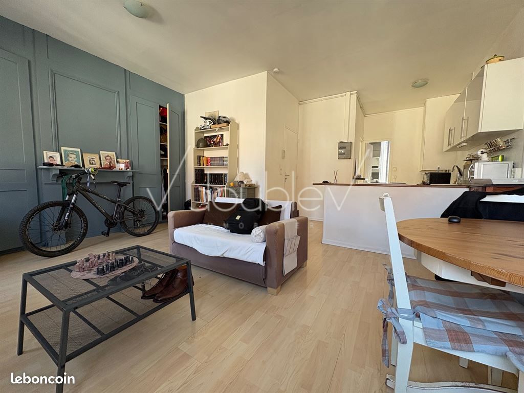 Immeuble 190 m² · à Lille · 190 m² · 399 000 €