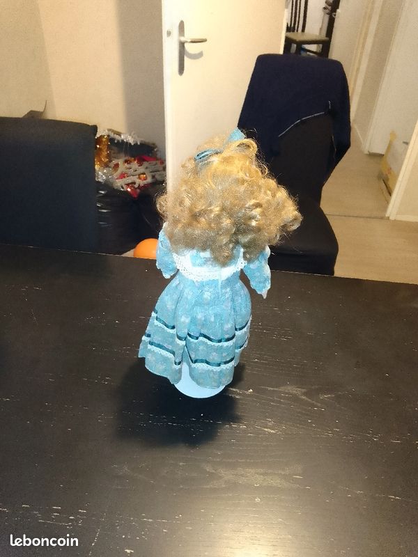 Poupée porcelaine (image 2)