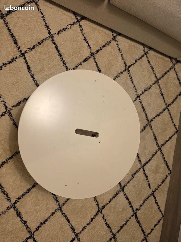 Table basse ronde et blanche Ikea avec rangement (image 4)