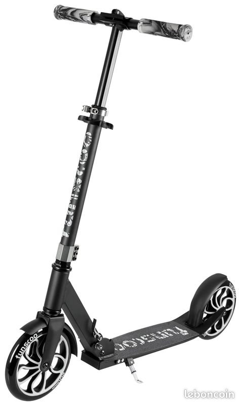 Trottinette Urbaine Grandes Roues Trottinette Urbaine Pliable Blackwheels Orio - Roues 200mm ABEC7, Guidon Réglable, Aluminium Léger Trottinette Pliable Grande Roues Trottinette Urbaine Grandes Roues Trottinette Urbaine Pliable Blackwheels Orio - Roues 200mm ABEC7, Guidon Réglable, Aluminium Léger Trottinette Pliable Grande Roues