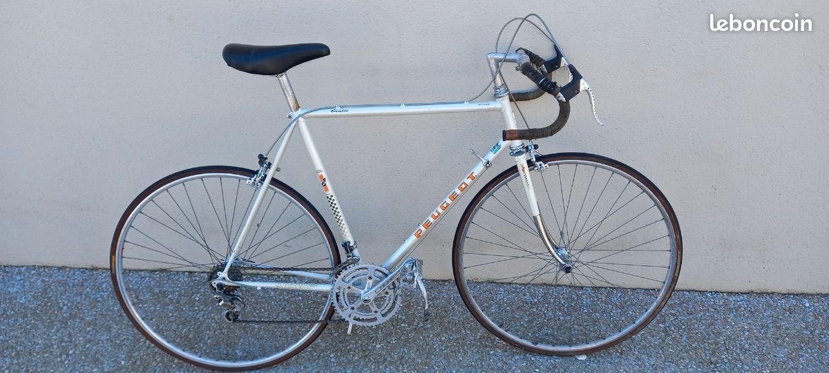 Vélo Course Vintage Peugeot Vitus PF10 – Cadre Acier Blanc 56 Cm – 10 Vitesses
