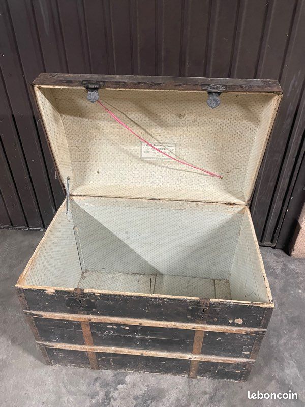 Malle de transport bombée ancienne (image 6)