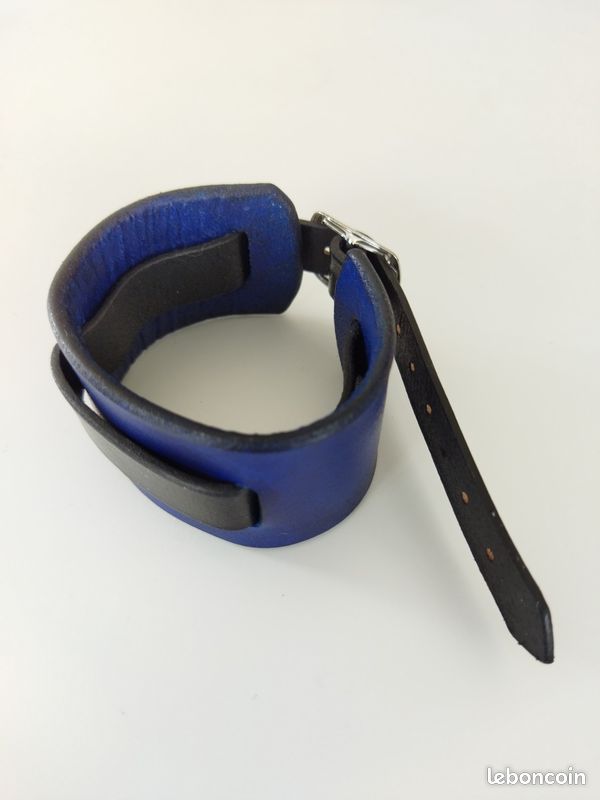 Bracelets de force en cuir (image 1)