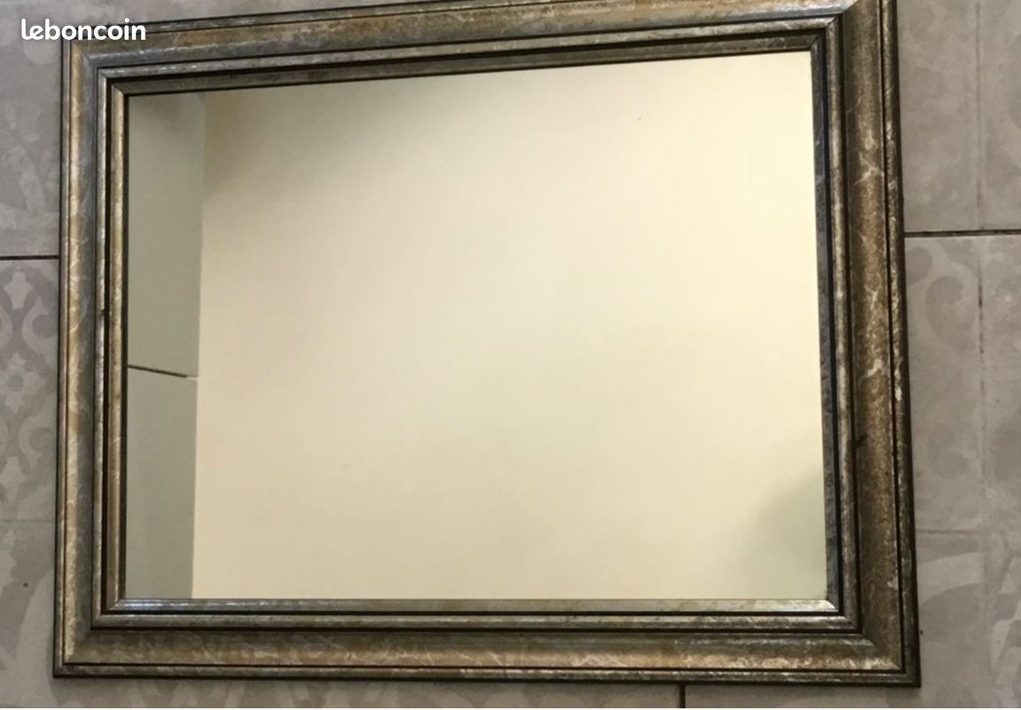Miroir Avec Cadre En Bois Effet Marbre - Dimensions 48x38 Cm - Occasion Bon état