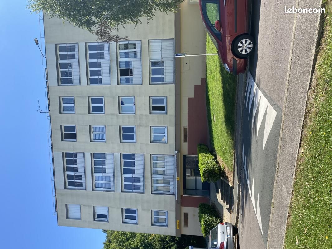 Appartement 4 pièces 81 m² · à Grand-Couronne · 81 m² · 599 €/mois