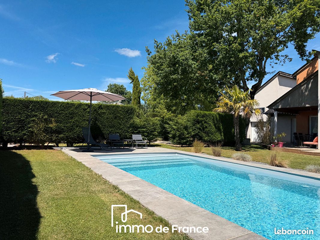 Maison 5 pièces 134 m² · à Canet-de-Salars · 134 m² · 300 000 €