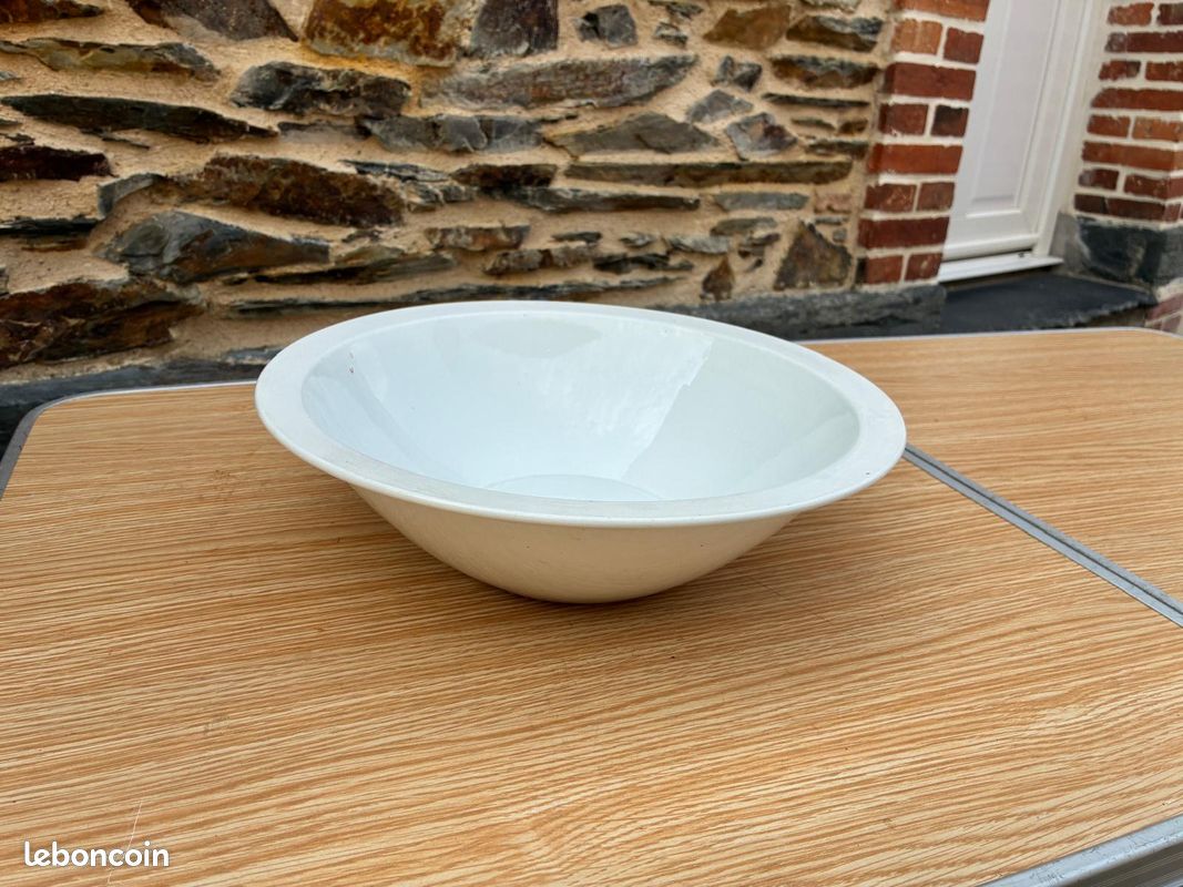 Saladier blanc en céramique (image 1)