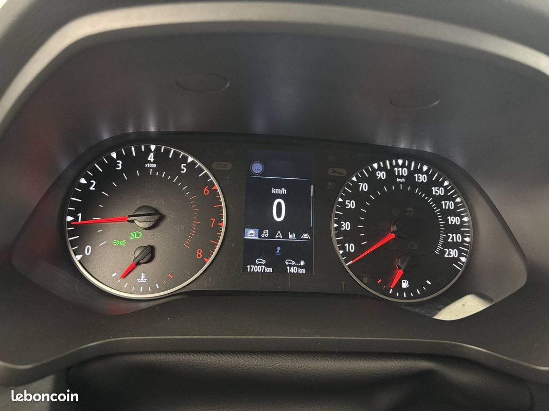 RENAULT Captur TCe 90 Evolution (image 17)