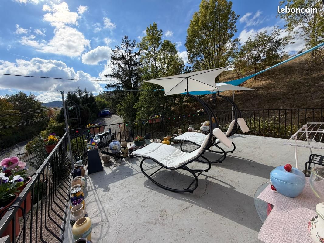 Maison 4 pièces 70 m² · à Chamelet · 70 m² · 220 000 €
