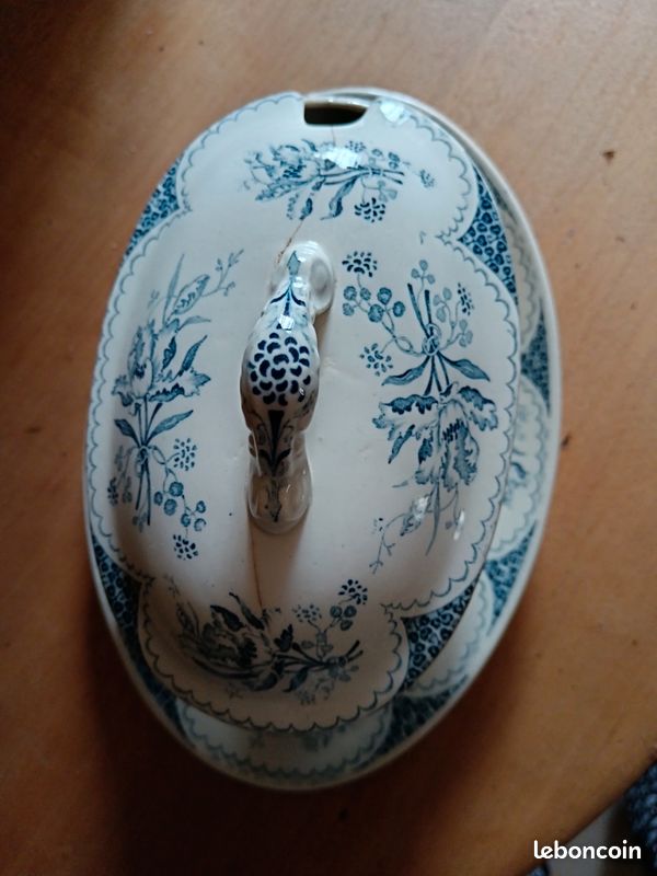 Saucière Ancienne Lunéville – Modèle Columbia – Porcelaine Semi-porcelaine