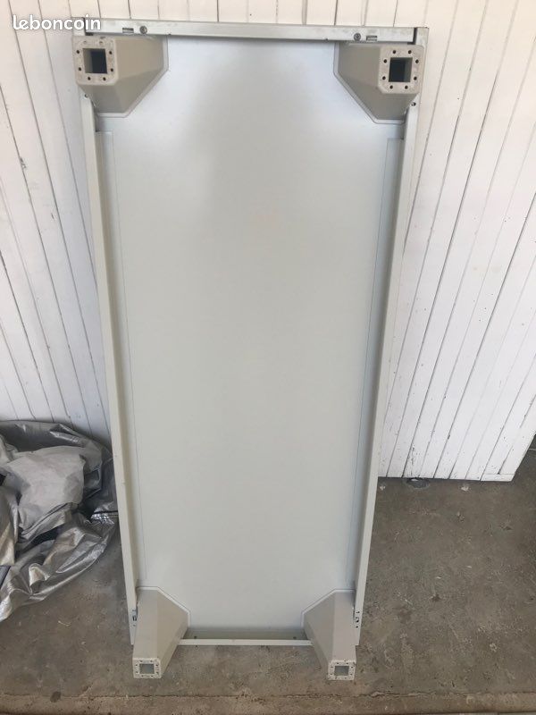 Support métal pour meuble bas ou armoire 120x50 (image 2)