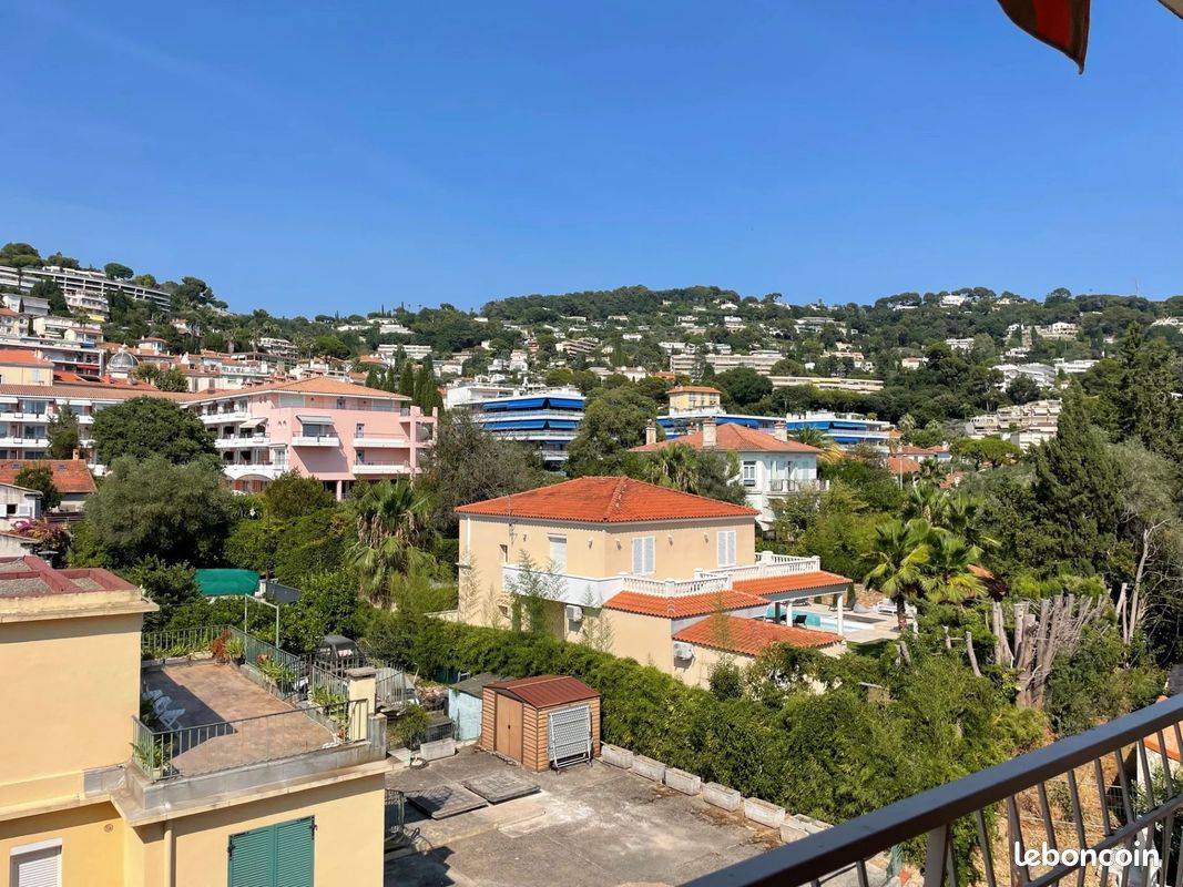 Appartement 1 pièce 28 m² · à Le Cannet · 28 m² · 650 €